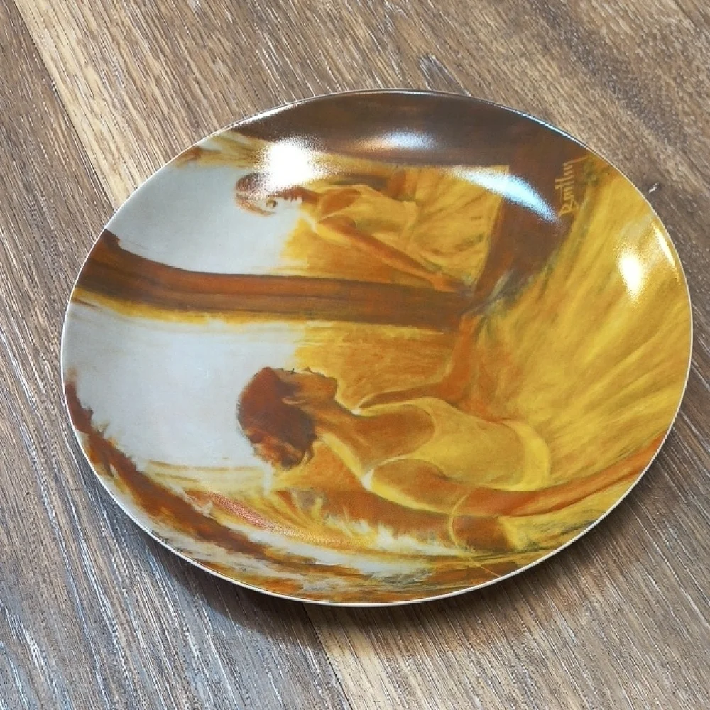 Milly Ballerina Dinner Plate Golden Hues Elegant